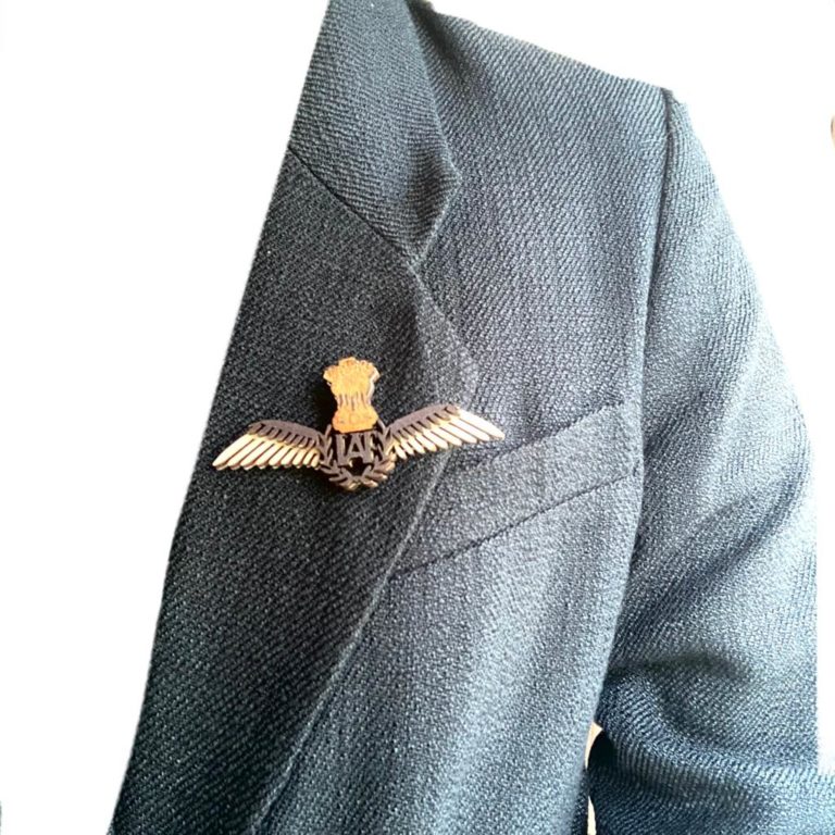 WOODEN LAPELPINS Static Fire